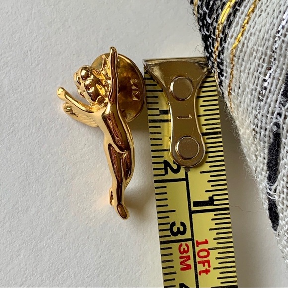 🛍Bundle sale! Mini gold angel/fairy pin - Picture 6 of 7